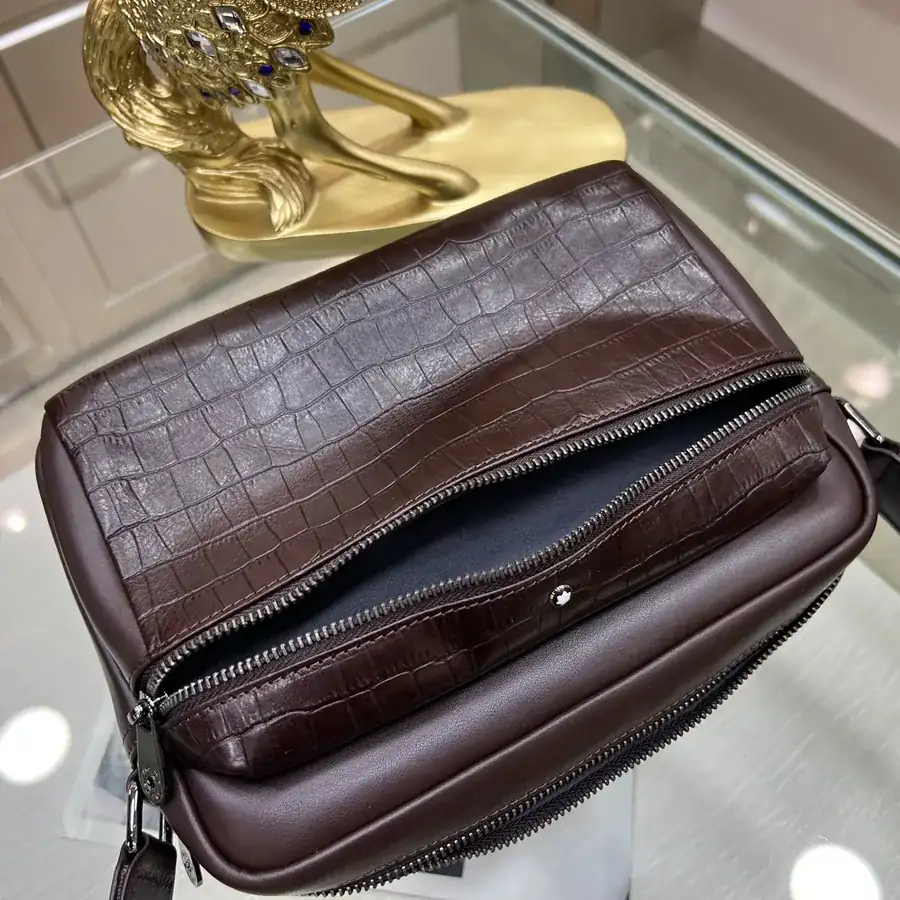 Montblanc International Crafted Shoulder Bag Modern Style