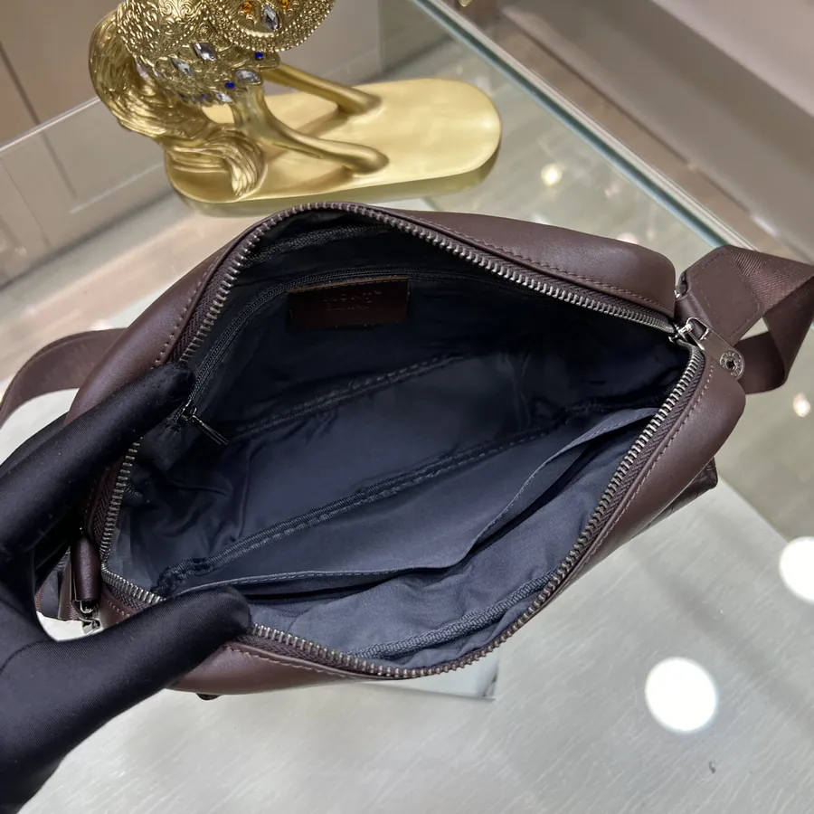 Montblanc International Crafted Shoulder Bag Modern Style