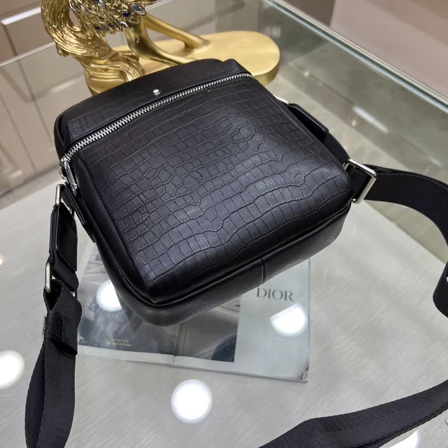 Montblanc International Crafted Shoulder Bag Modern Style