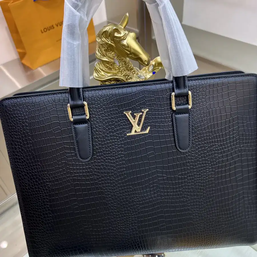 LOUIS VUITTON New Briefcase Classic Design, Premium Quality