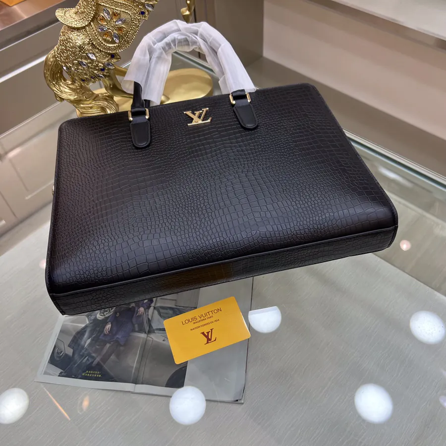 LOUIS VUITTON New Briefcase Classic Design, Premium Quality