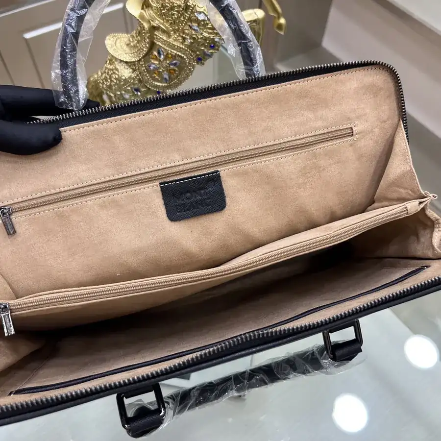 Montblanc International Bucket Bag with Premium Grain Leather