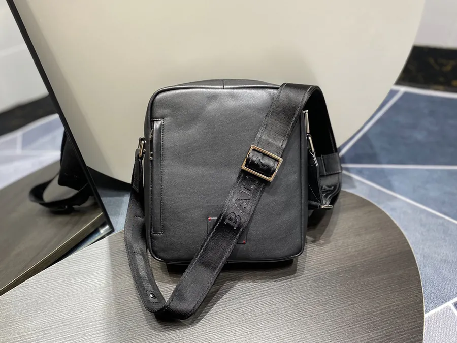 Men's Crossbody Bag Premium Full Grain Leather, Custom Hardware, Zip Closure