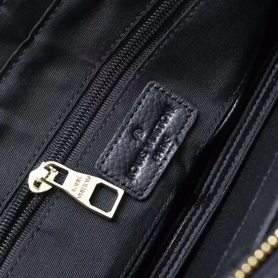 LV Handbag Premium Quality, Unique Style