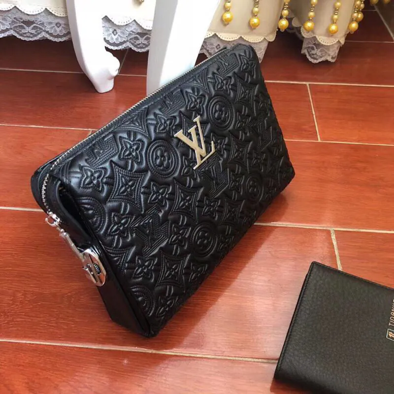 Louis Vuitton 纯牛皮密码锁包 Modern Fashion Frontline