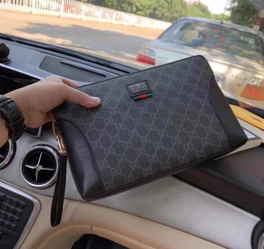 Gucci Men's Casual Bag Premium Leather, Stylish Design