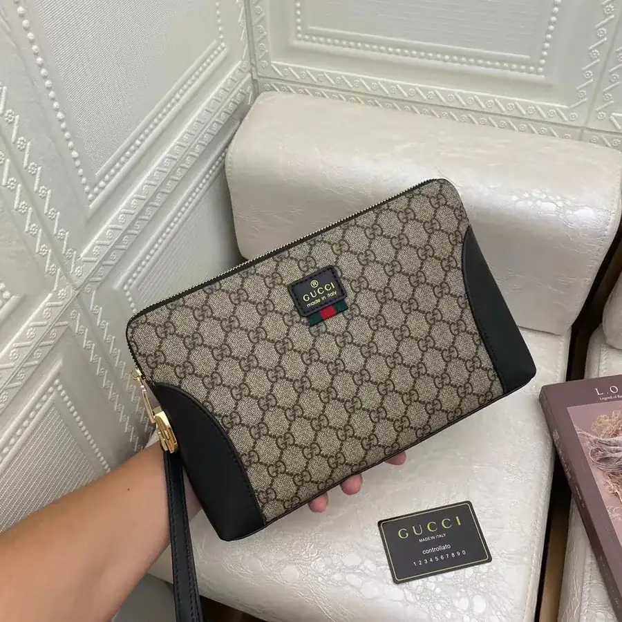 Gucci Men's Casual Bag Premium Leather, Stylish Design