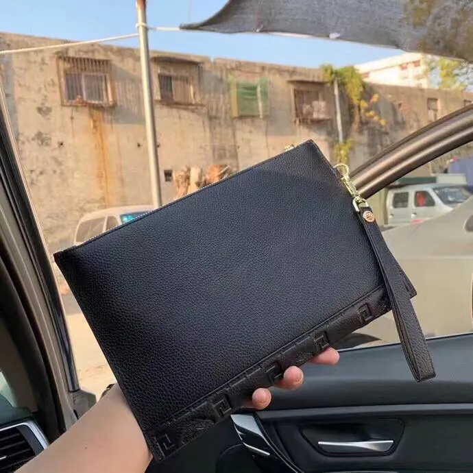 Vuitton Original Detail Bucket Bag 28x18cm