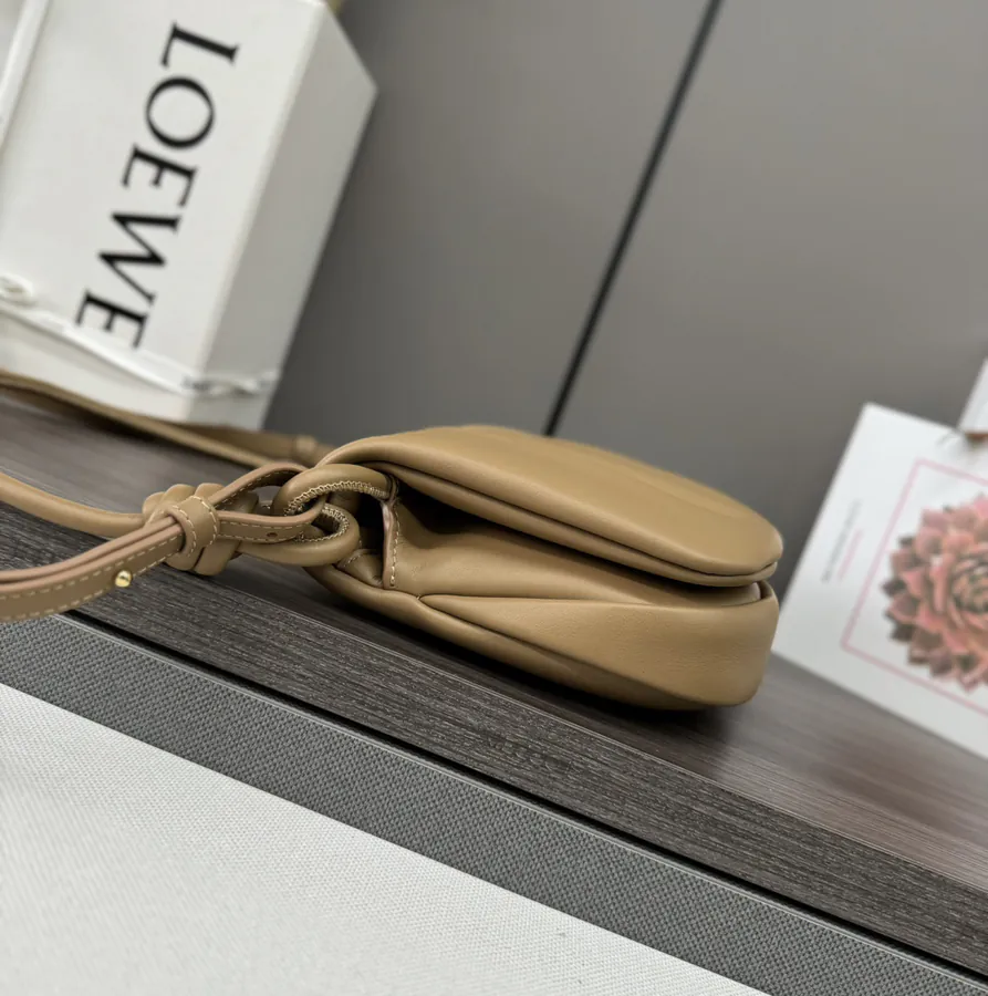 New Loe*we Paseo Bag in Shiny Nappa Calfskin