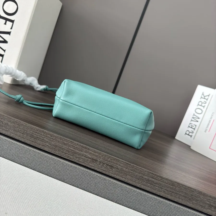 LOEWÉ Smooth Calfskin Pebble Tote