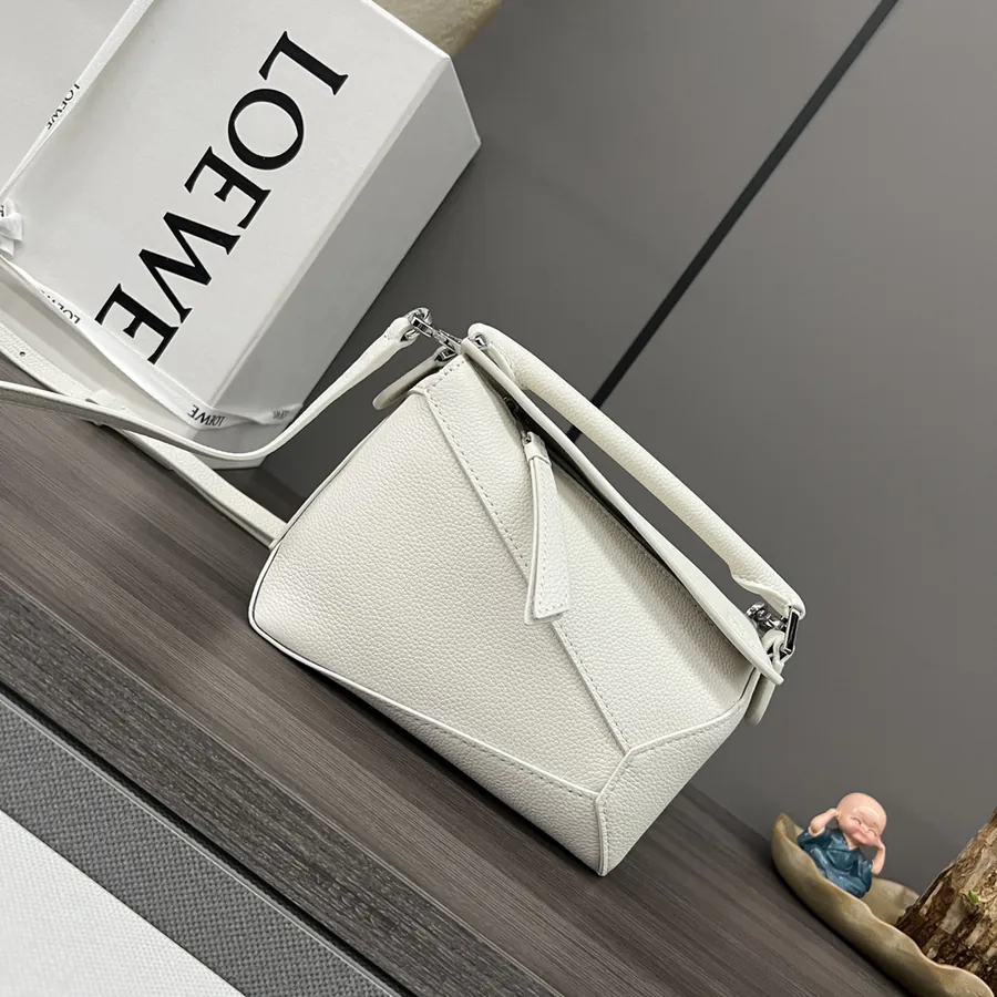 New Puzzle Edge Tote in Grained Calfskin