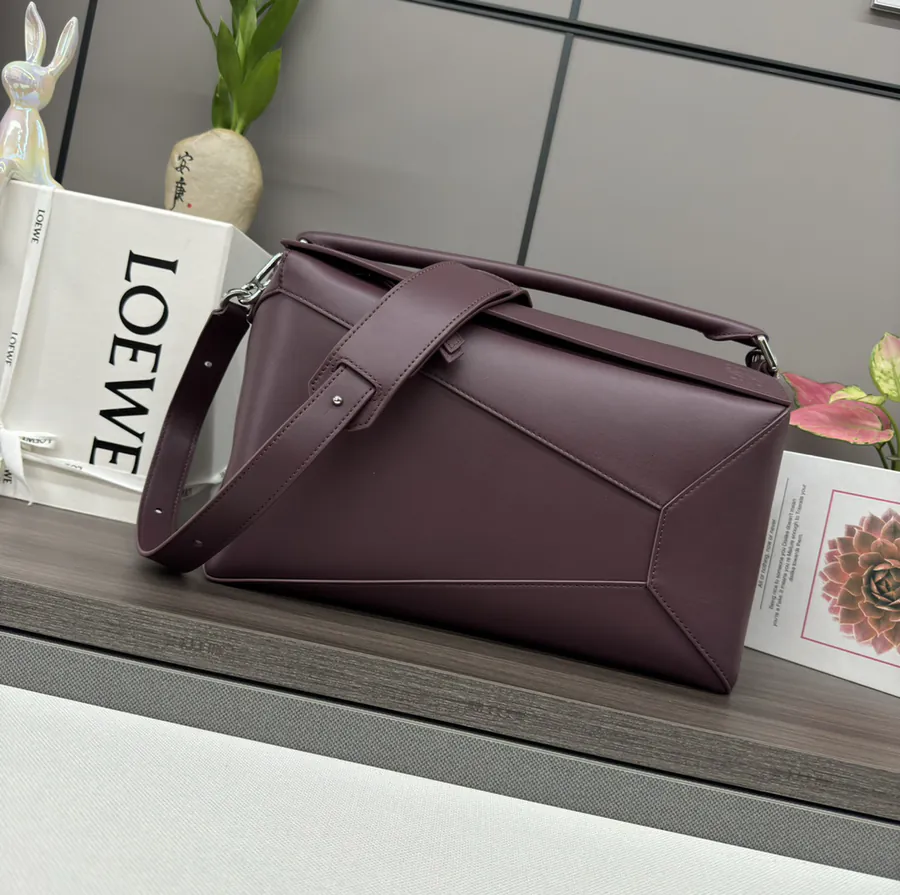 P850.LOw℮ Puzzle Shoulder Bag in Soft Calfskin
