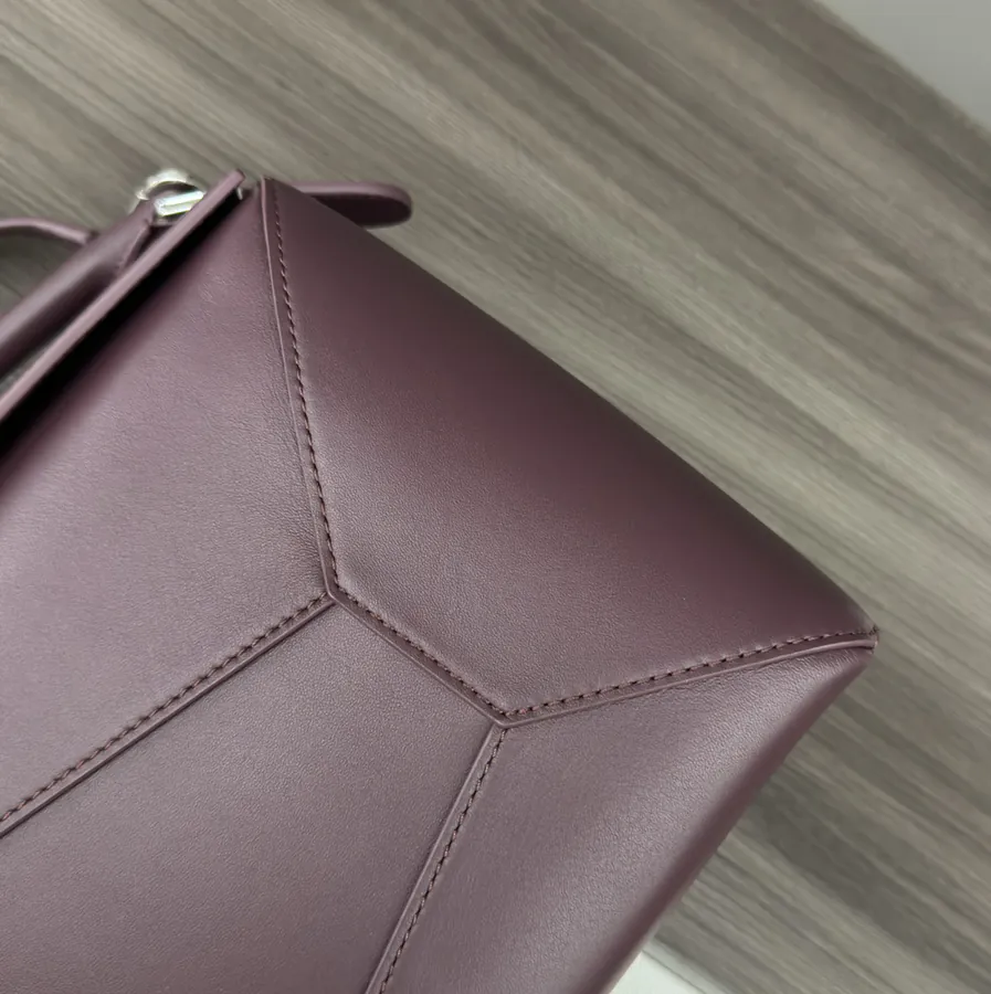 P850.LOw℮ Puzzle Shoulder Bag in Soft Calfskin