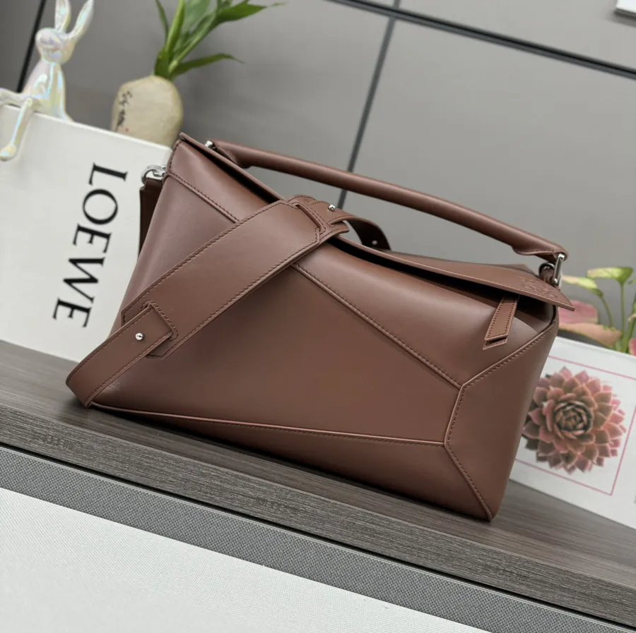 P850.LOw℮ Puzzle Shoulder Bag in Soft Calfskin