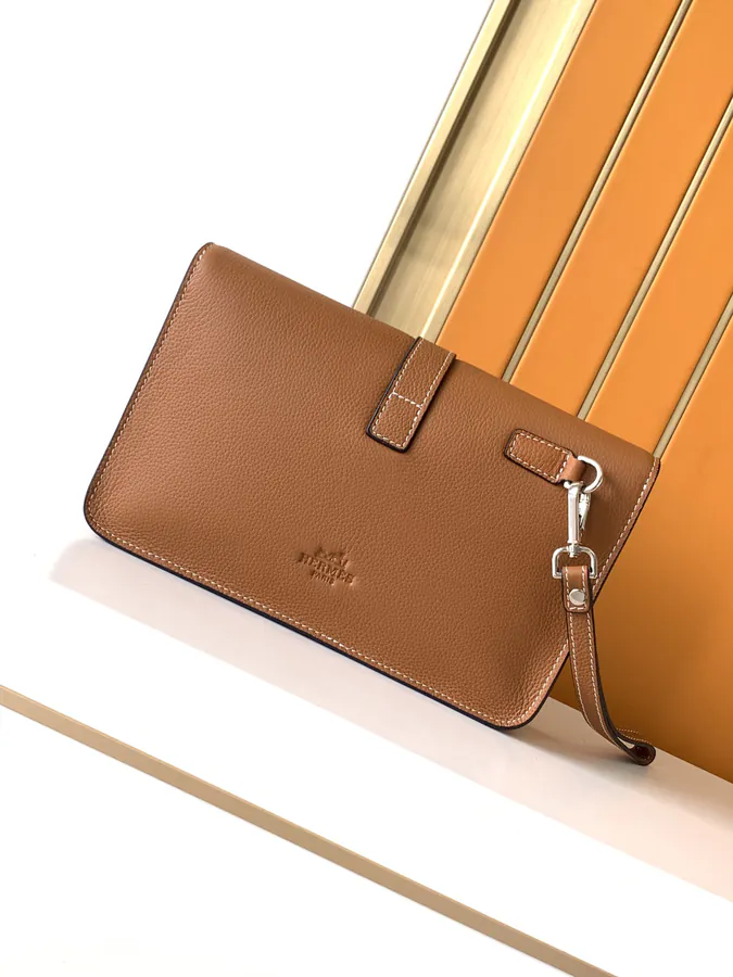 Ema Bucket Bag in Top Grain Leather