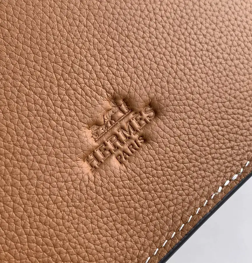 Ema Bucket Bag in Top Grain Leather