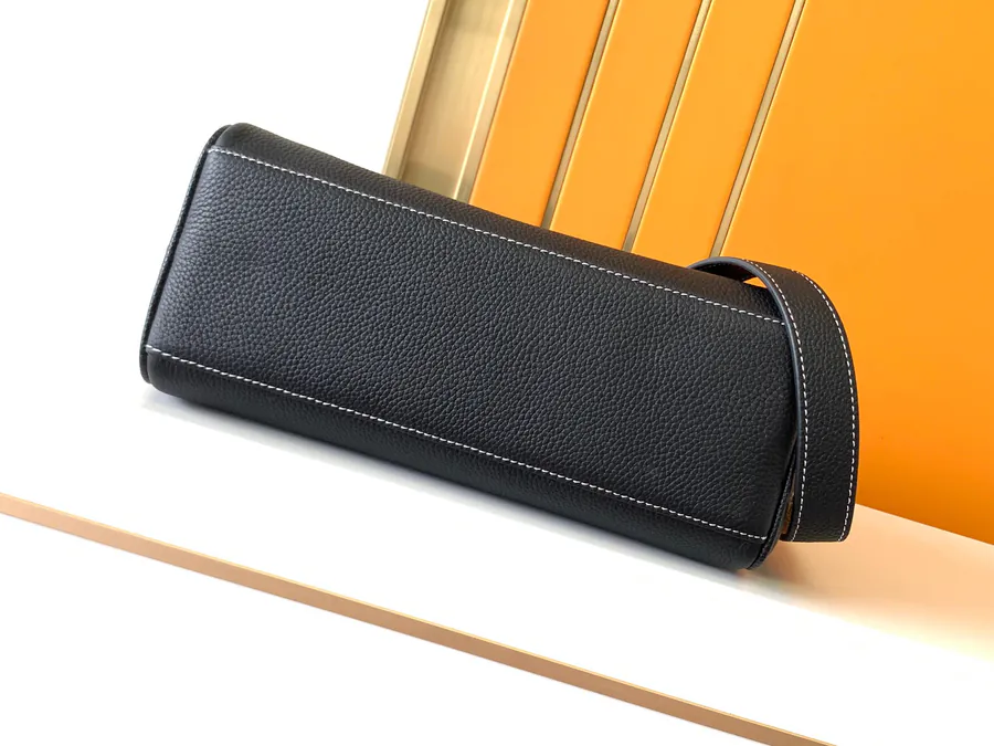 7057 4 Black Italian Top Grain Calfskin Wallet