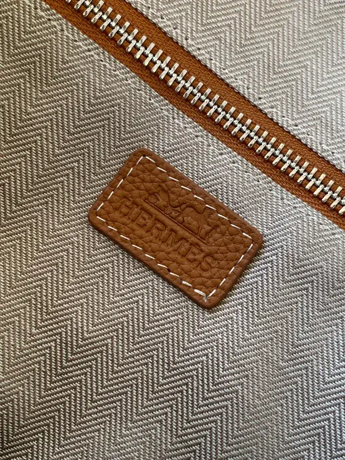 Original Emma Bucket Bag in Tan
