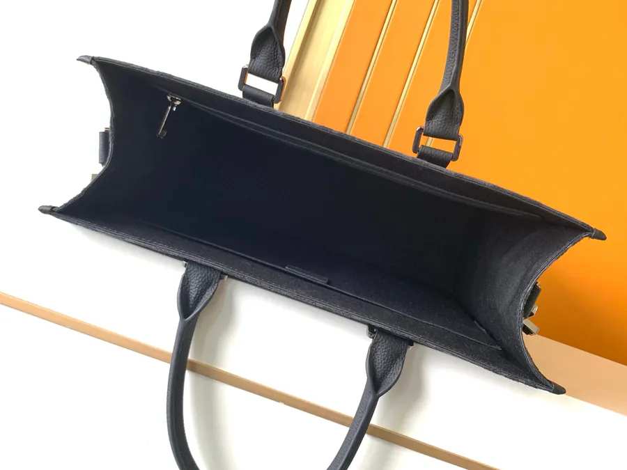 New 232 Black Large D Bag Saddle Tote with Luxury Grained Calfskin
