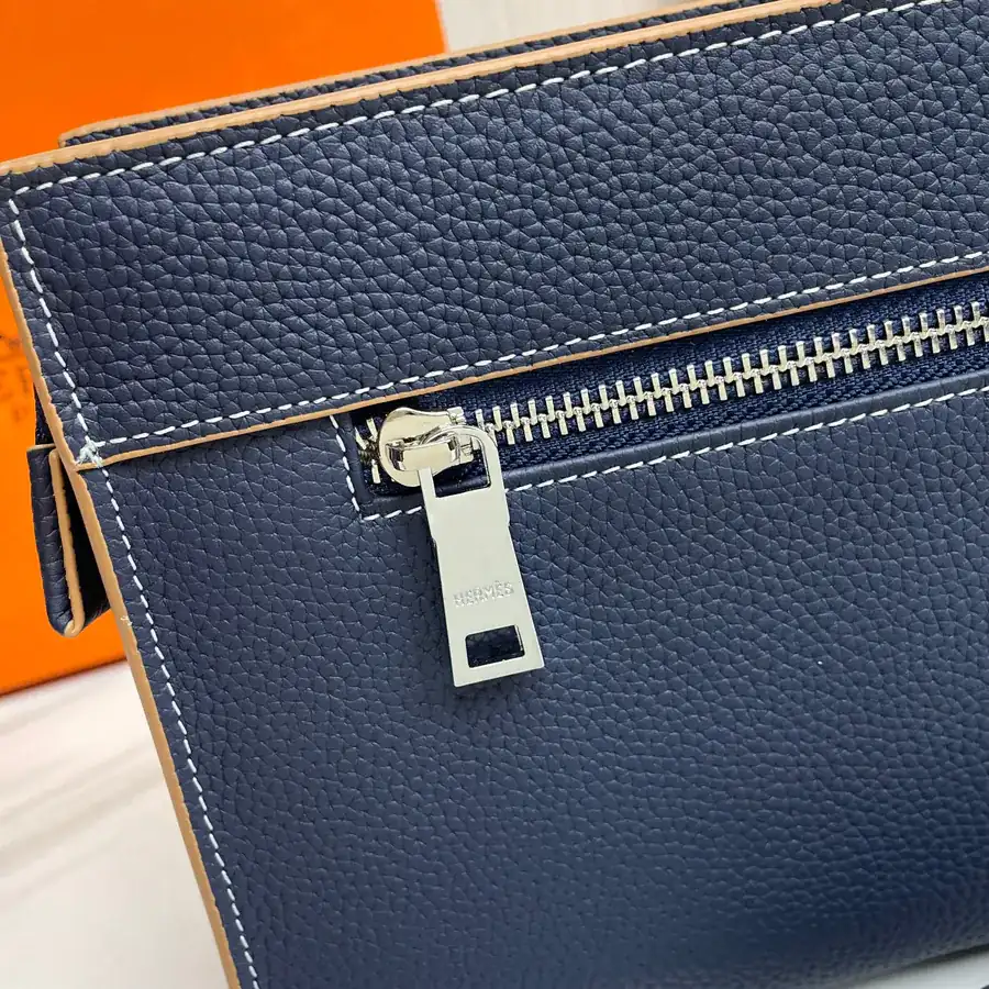 Original Emma Bucket Bag in Blue
