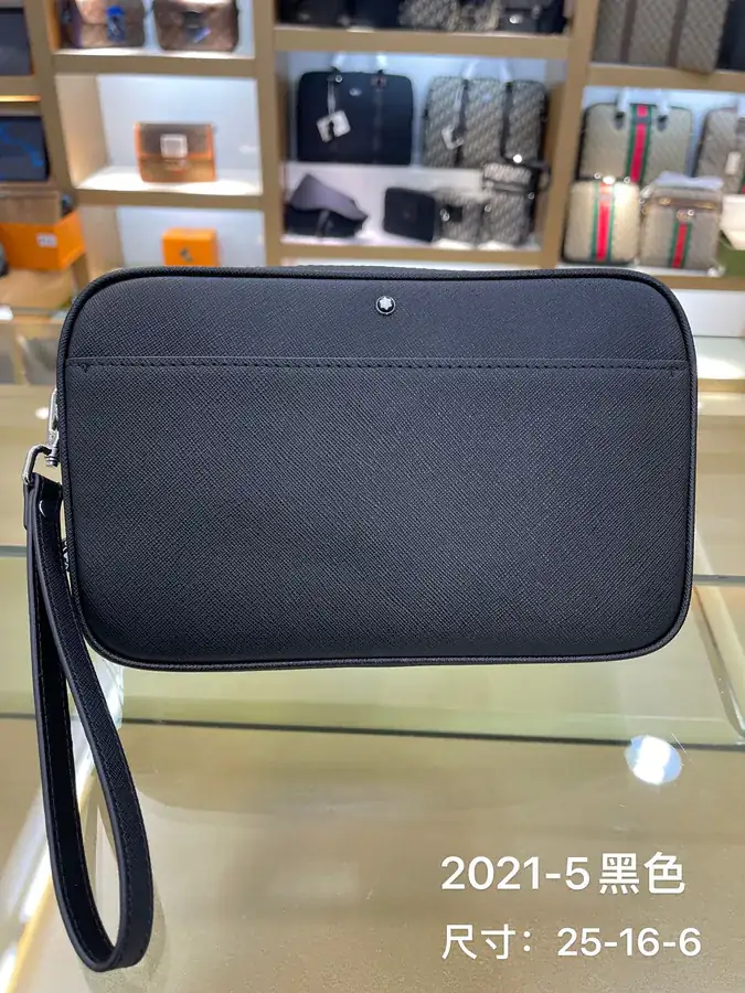 Mondaine Bucket Bag in Grained Calfskin
