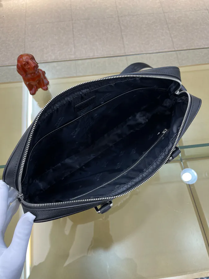 Mondaine Bucket Bag in Grained Calfskin