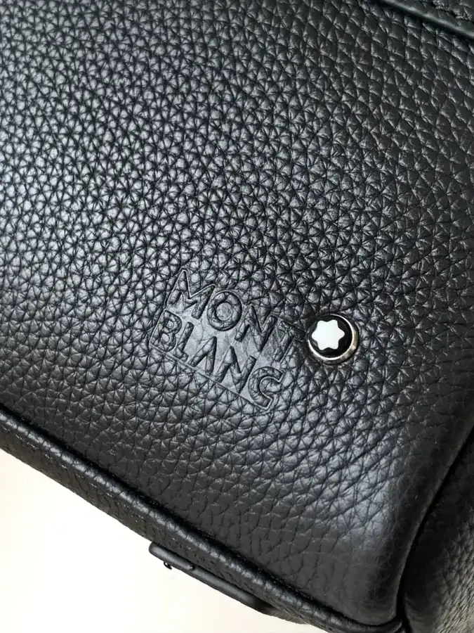 Mondaine Bucket Bag Premium Leather, Elegant Design