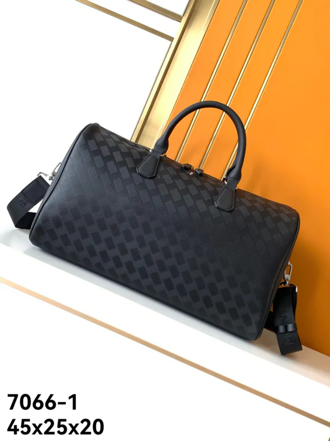 Mondaine Classic Craft Series Travel Bag Black Full Grain Calfskin