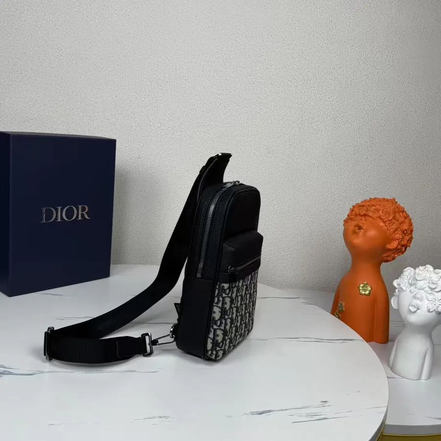 Rider 2.0 Sling Bag Elegant Design with Grained Calfskin