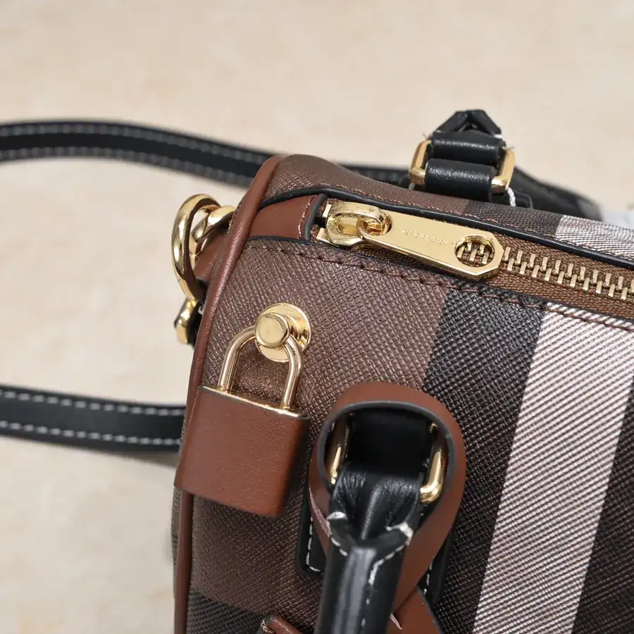 Bur Mini Bowling Bag in桦木棕格纹