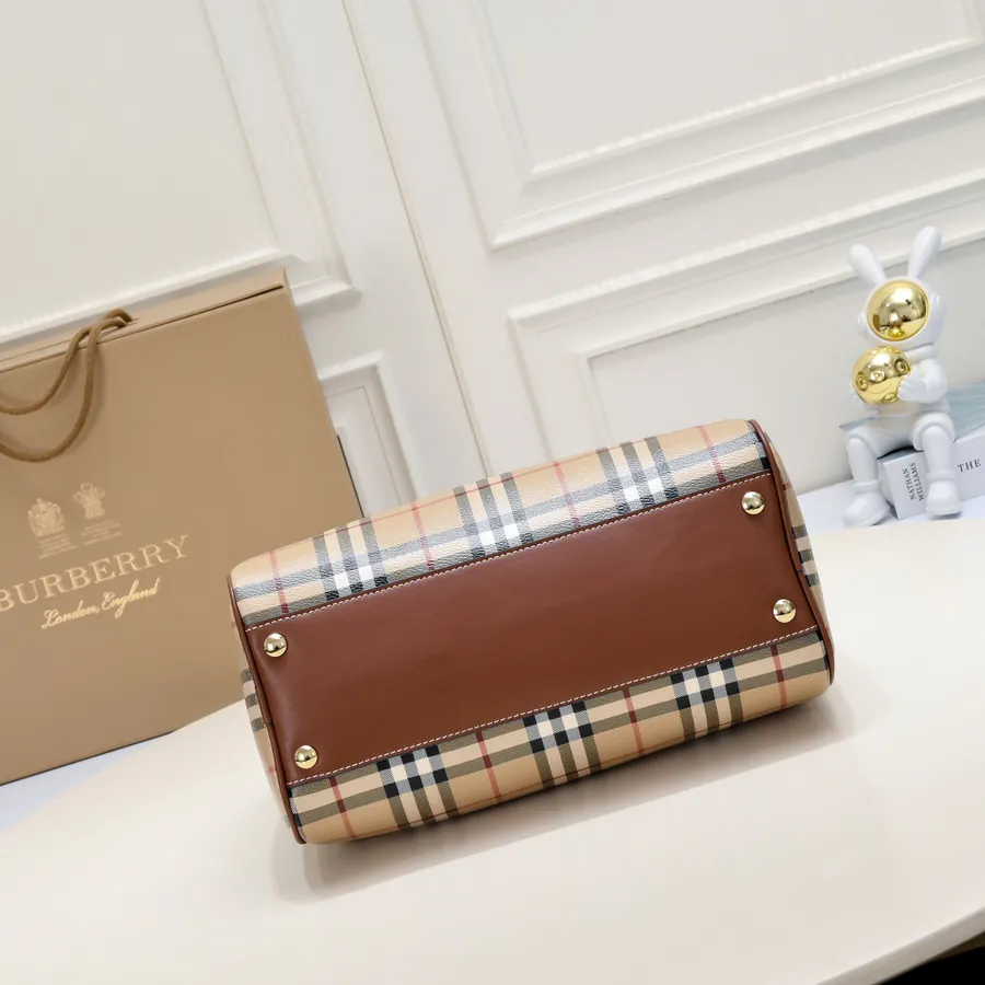 Bur Upgraded Bucket Bag in桦木棕格纹