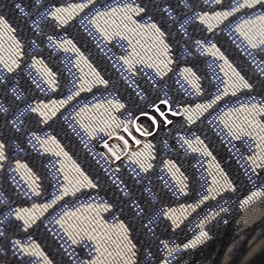 Safari Messenger Bag Beige & Black Oblique Jacquard