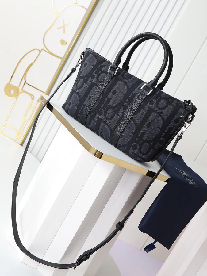 Dior Weekender 25 Handbag with Classic Design and Adjustable Strap