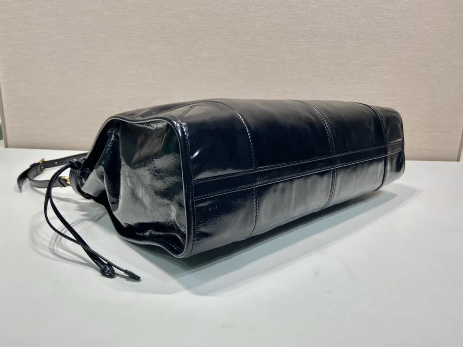 LusSolf Oil Tanned Leather Large Handbag