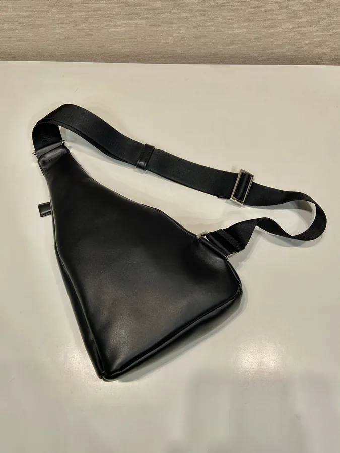 P Brand 2VZ098 Minimalist Crossbody Bag