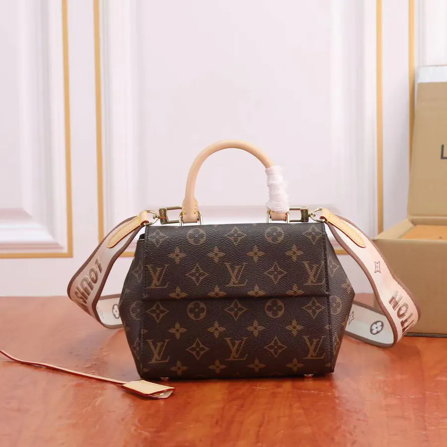 U Mini Handbag Timeless Structure, Versatile Design