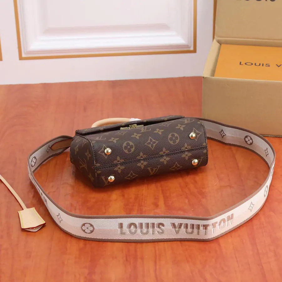 U Mini Handbag Timeless Structure, Versatile Design