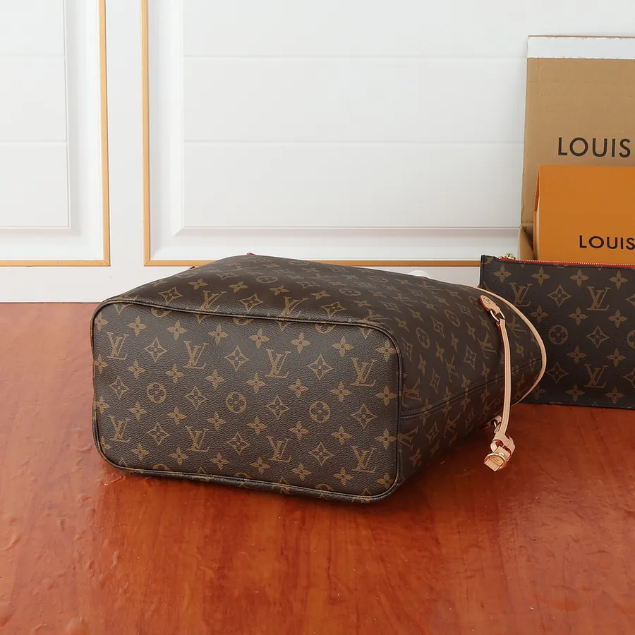 LV NEVERFULL Midsize Handbag M40995