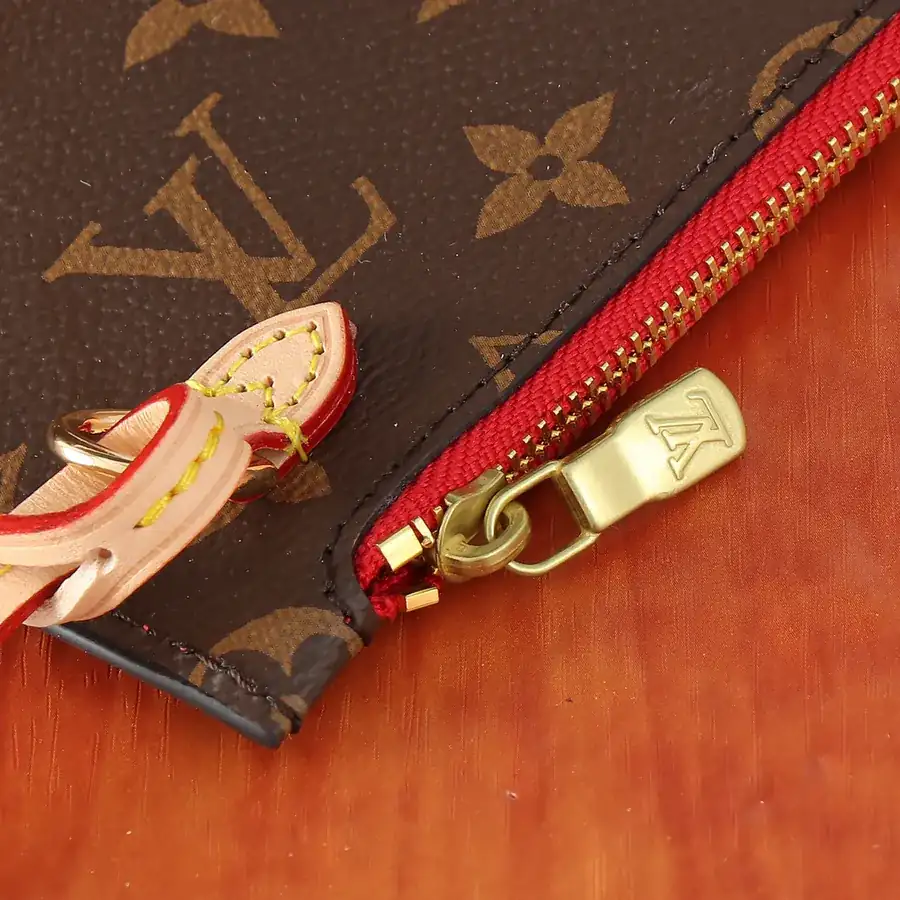 LV NEVERFULL Midsize Handbag M40995