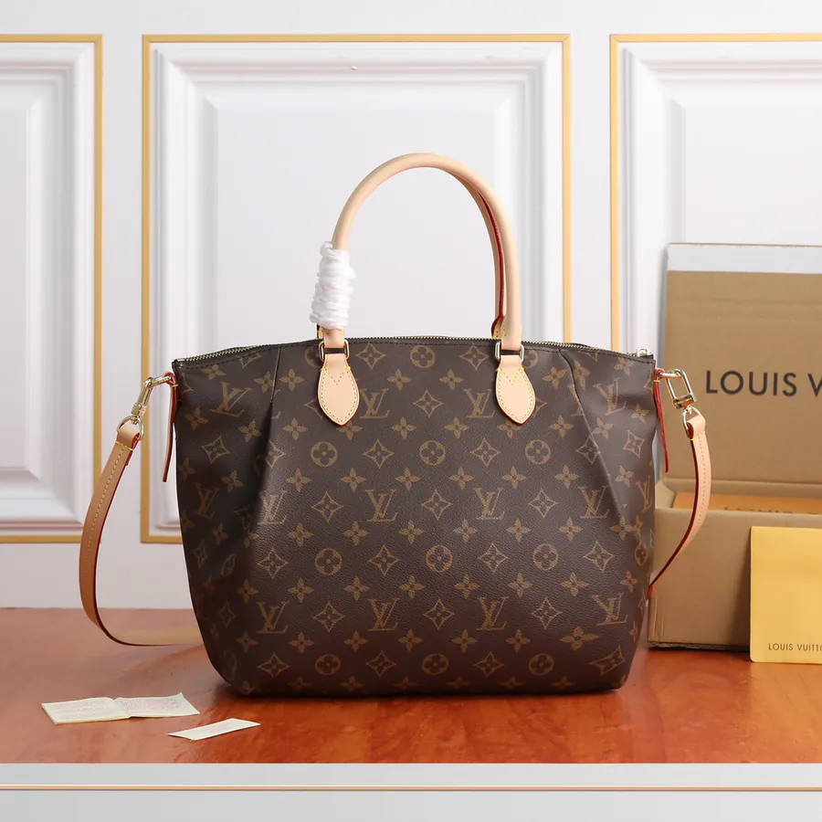 TURENNE Medium Handbag M48814