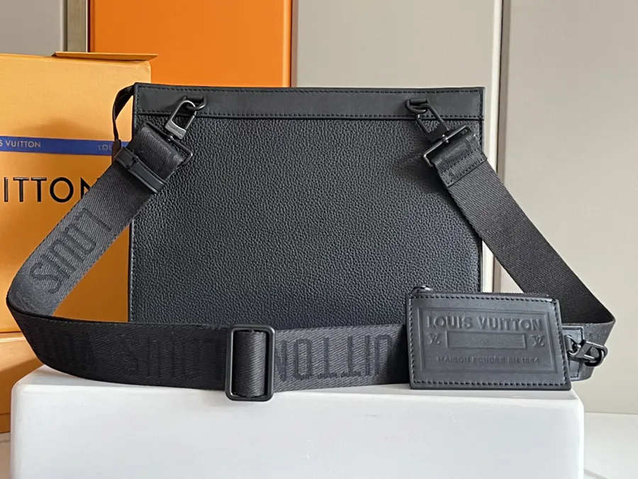 Top Original M59329 Men's Messenger Bag Aerogram Handbag