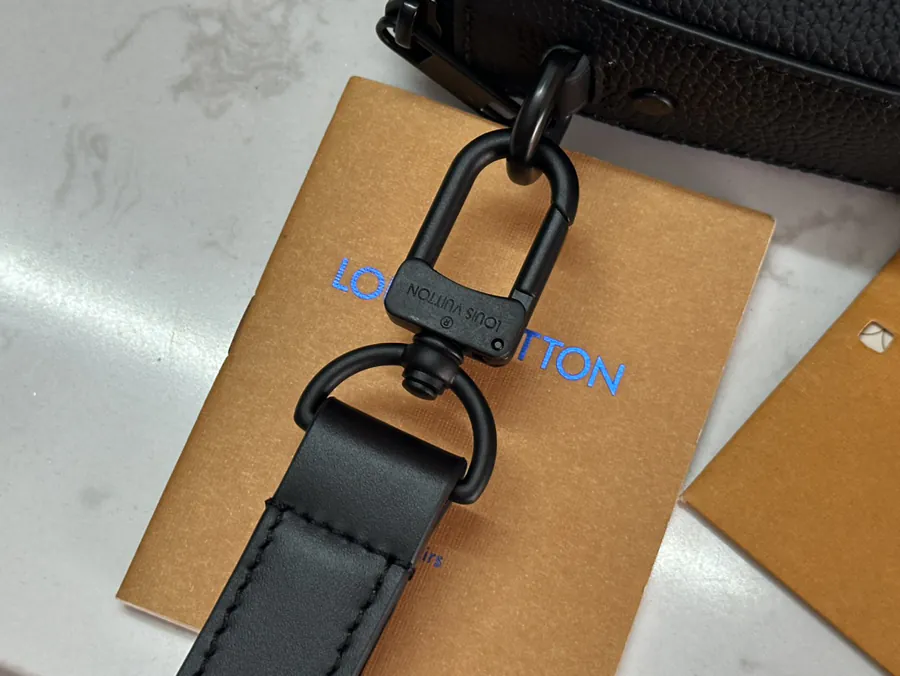 Pilot Mini Tote in Grained Calfskin