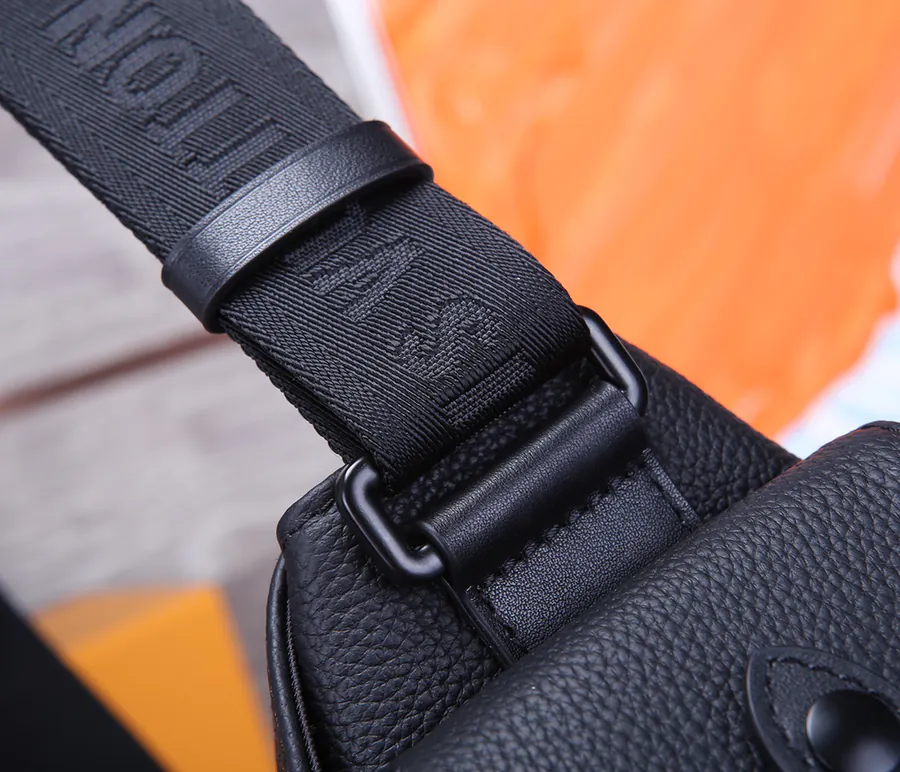 Christopher Shoulder Bag Classic Taurillon Leather Daily Commute