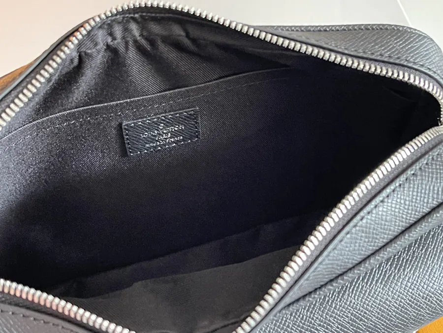 Louis Vuitton Taïga Leather & Monogram Canvas Mail Bag