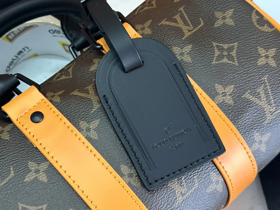 Louis Vuitton Keepall Bandoulière 25 Handbag
