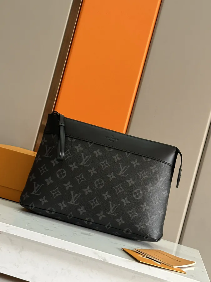 Top Original M82543 Pochette Voyage Souple Handbag