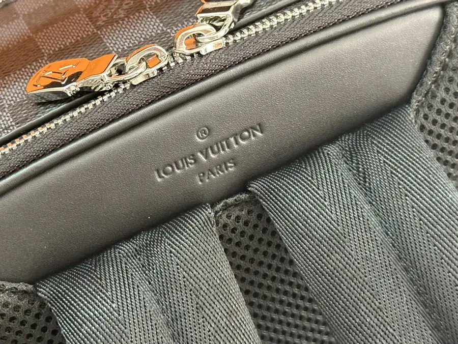 Black Grained Avenue Tote Damier Graphite Canvas