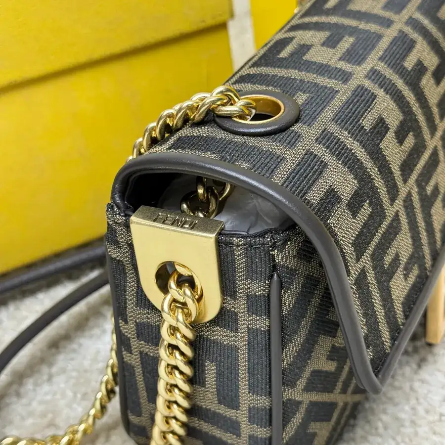Baguette Medium Chain Handbag