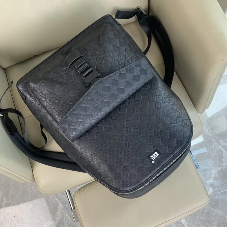 Mondaine Premium Canvas Backpack 8423 6, Black