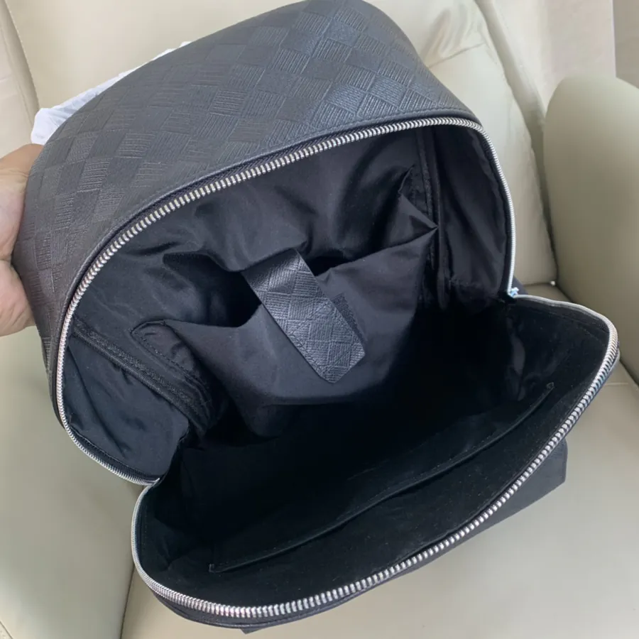Mondaine Premium Canvas Backpack 8423 6, Black